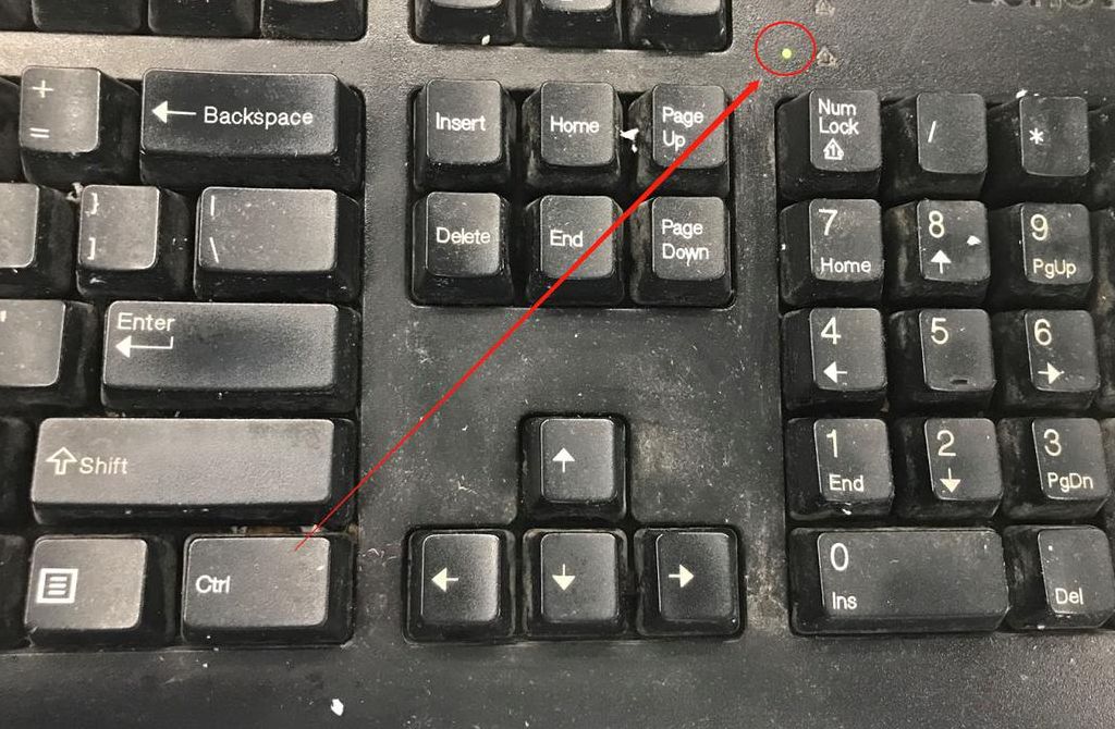 电脑键盘打不予字按哪个键恢复（苹果笔记本电脑键盘打不予字按哪个键恢复）