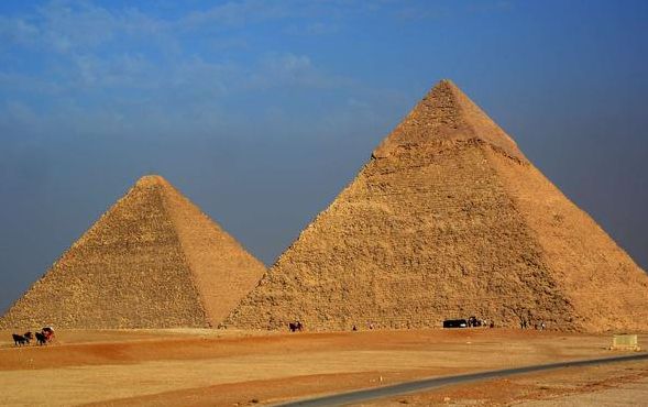 玛雅金字塔（埃及金字塔和玛雅金字塔）