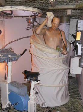 在中国空间站生活的宇航员能洗澡（在中国空间站生活的宇航员能洗澡吗蚂蚁庄园）